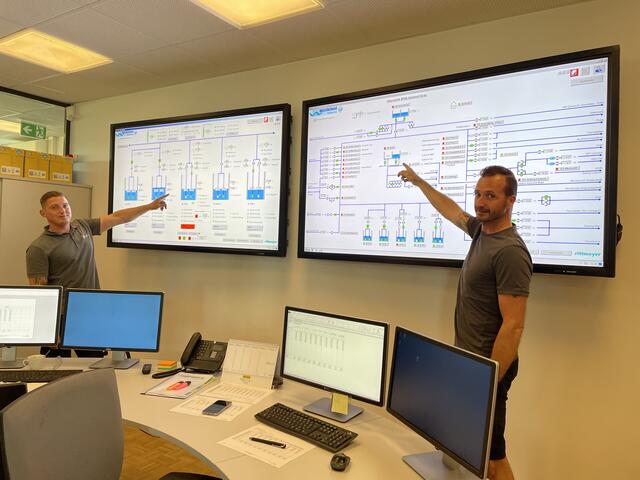 Die Mitarbeiter des Wasserverbands hatten nicht nur während der Übung alle Hände voll zu tun. | Foto: MeinBezirk.at