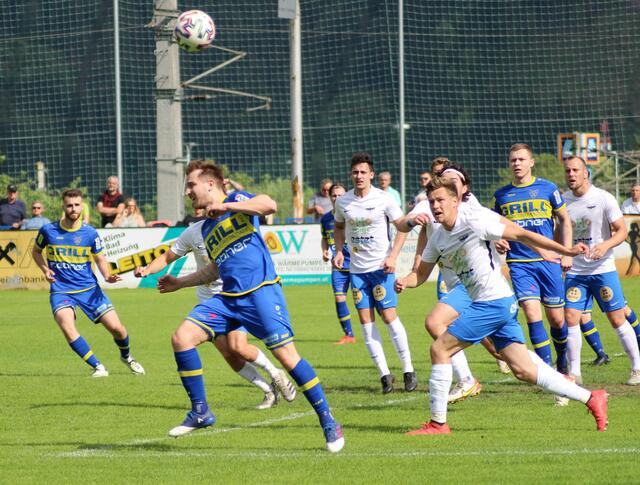 Rassige Szenen im Derby St. Michael gegen Bruck. Das Match endete mit einer Punkteteilung. | Foto: Tom Dormann