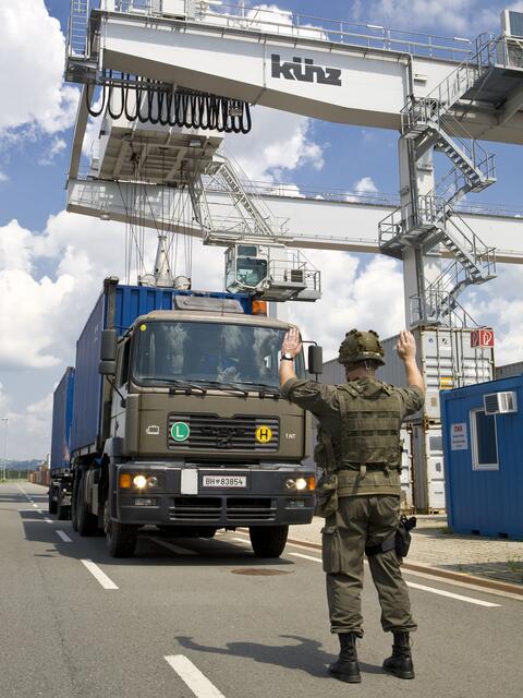 Das Regiment sorgt für Transporte und die Versorgung von Einheiten des Bundesheeres. | Foto: Bundesheer/Wolfgang Grebien