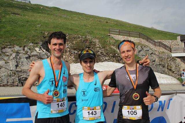 Die Top-3 der Oö. Landesmeisterschaften v. l.: Andreas Englbrecht (2.), Daniel Rohringer (1.), Sebastian Falkensteiner (3.).