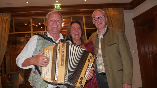 Geburtstagsständchen: Volksmusikstar Luis Plattner, Senta und Ralph Schader | Foto: Foto: Lutz