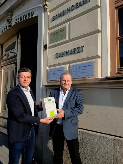 Walter Trachsler (l.) und ThayasBürgermeister Eduard Köck | Foto: Netz NÖ