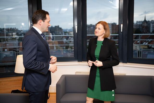 Europa-Abgeordnete Simone Schmiedtbauer tauschte sich mit Bundesminister Norbert Totschnig am Rande seines ersten offiziellen Brüssel-Besuchs aus. | Foto: BMLRT_Paul Gruber