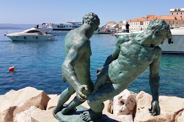 Wo ziehen uns diese kräftigen Burschen an Land?