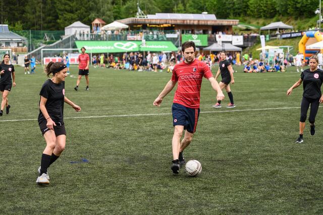 Bis zu 32 Teams beteiligen sich am Benefizturnier - Für Unterhaltung abseits des Rasens sorgt ein umfangreiches Rahmenprogramm. | Foto: © Franz Oss