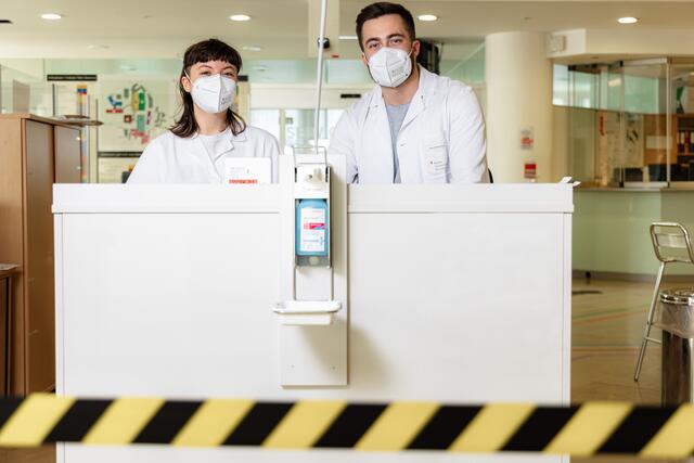 Spitäler: Hygieneregeln bleiben – künftig sind aber wieder mehr Besucher erlaubt. | Foto: OÖG