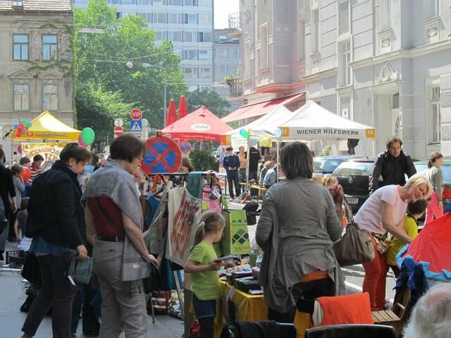 Am Freitag, 3. Juni, findet der Nachbarschaftstag statt. Aus diesem Anlass wird in der Zeltgasse ein großes Straßenfest veranstaltet.  | Foto: Agenda Josefstadt