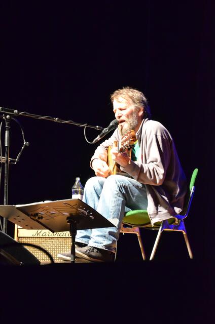 Hans Söllner in concert, bayrischer Reggae im RathausSaal.