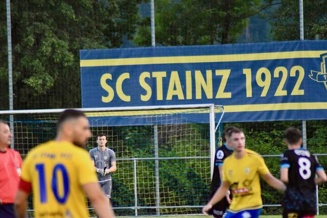Verlieren verboten! Stainz empfängt am Samstag Titelkonkurrent Allerheiligen II, mit einer Niederlage wie im Herbst wäre man wohl aus dem Aufstiegsrennen. | Foto: Michl