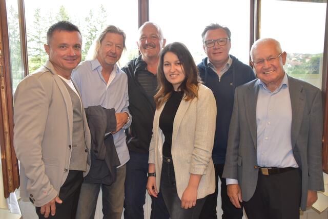 Hochkarätige VIPs: Richard G. Senninger, Karl J. Reiter, Herbert Treiber, Julia Jandrasits, Norbert Darabos und Helmut Löffler | Foto: Michael Strini