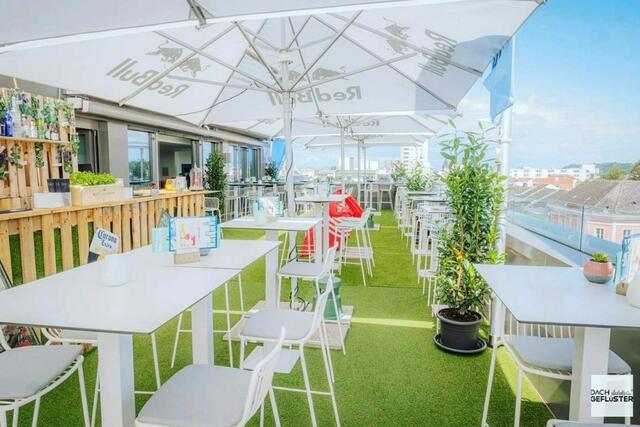 Im fünften Stock der Sparkasse Wels öffnet wieder die Skybar. | Foto: Dachgeflüster