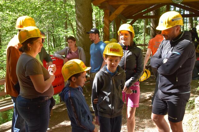 Zum Abschluss des Fests stand eine Führung durch die Ötscher-Tropfsteinhöhle auf dem Programm. | Foto: Roland Mayr