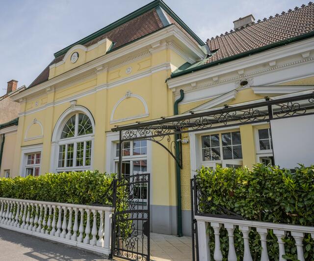 Das Palais in der Breitenfurter Straße 213 wurde umfassend renoviert. | Foto: Kumar's Kitchen