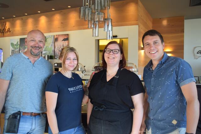 Das Café Arkadia in Traiskirchen ist das beliebteste Frühstückslokal Niederösterreichs. Inhaber Mathias Kohl (rechts) und sein Team freuen sich über die Auszeichnung. | Foto: Katrin Pirzl