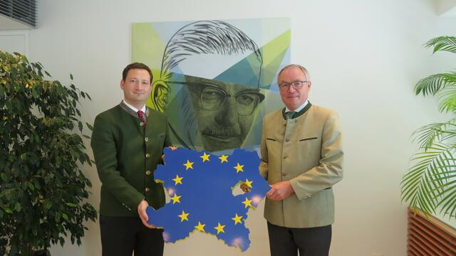 NÖ Bauernbundobmann LH-Stv. Stephan Pernkopf und NÖ Bauernbunddirektor Paul Nemecek fordern Fairness für Niederösterreichs Bauern am europäischen Markt ein. | Foto: NÖ Bauernbund