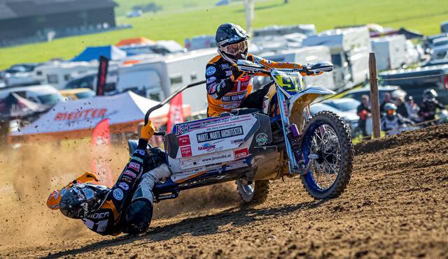 Benni Weiss &amp; Beifahrer Patrick Schneider aus Vorarlberg sind das derzeit beste Gespann in der Sidecar-Motocross-WM und haben auch für Schwanenstadt gemeldet. | Foto: Philippe Weber/EeaA Entertainment
