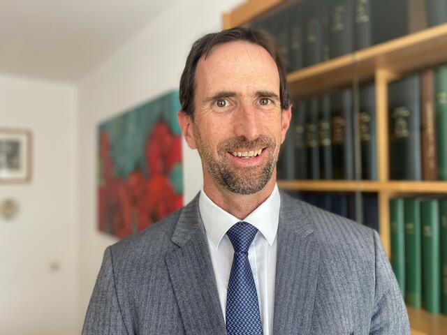 Rechtsanwalt Manfred Rieß aus Innsbruck informiert Sie über Möglichkeiten der Preisrückerstattung bei Mängeln am Urlaubsort. | Foto: Manfred Rieß