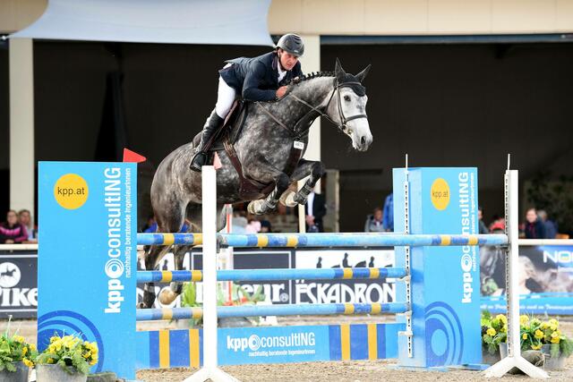 Patrick Prömer siegte im Reitsportzentrum Lassee. | Foto: HORSIC.com