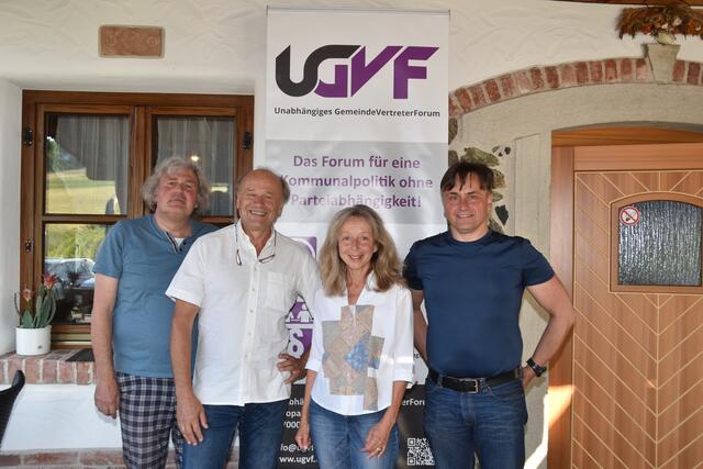 Wollen mehr Medizin-Absolventen: Nikolaus Leontaridis, Josef Hochwarter, Andrea Leontaridis, Christian Schaberl (von links). | Foto: Martin Wurglits