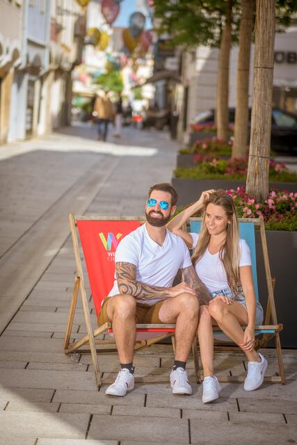 Unter anderem sollen die „Wels chillt – Liegestühle“ für mehr Aufenthaltsqualität sorgen. | Foto: Wels Marketing &amp; Touristik GmbH  