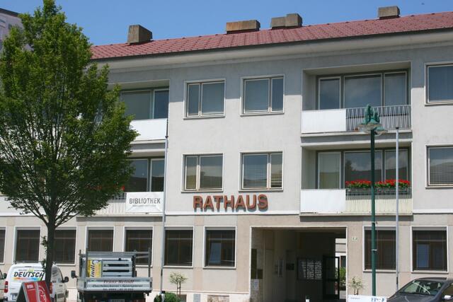 Die Grieselsteiner Künstlerin Elfie Semotan übernimmt gemeinsam mit ihrem Lebenspartner Peter Kogler die Fassadengestaltung. | Foto: Martin Wurglits