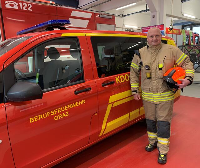"Die Zusammenarbeit mit Freiwilligen Feuerwehren ist von großer Bedeutung", so Brandrat Gerald Wonner, Offizier der Berufsfeuerwehr. | Foto: Berufsfeuerwehr Graz