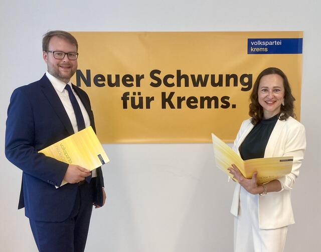 VP-Spitzenkandidat Florian Kamleitner mit Doris Berger-Grabner.  | Foto: Pressler