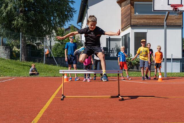 Nur wenn man viele Sportarten ausprobiert, kann man eine Leidenschaft für Bewegung und Sport entwickeln. | Foto:  Christof Hütter