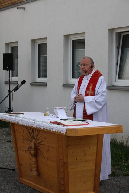Pfarrer Mag. Christoph Giewald hielt die Heilige Messe.  | Foto: Elisabeth Zangerl 