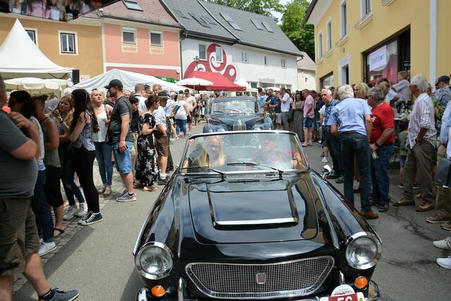 Die Murtal-Classic legte zum insgesamt fünften Mal einen Halt in St. Michael ein und stellte einen Höhepunkt des diesjährigen Dorffestes dar.  | Foto: Peter Taurer