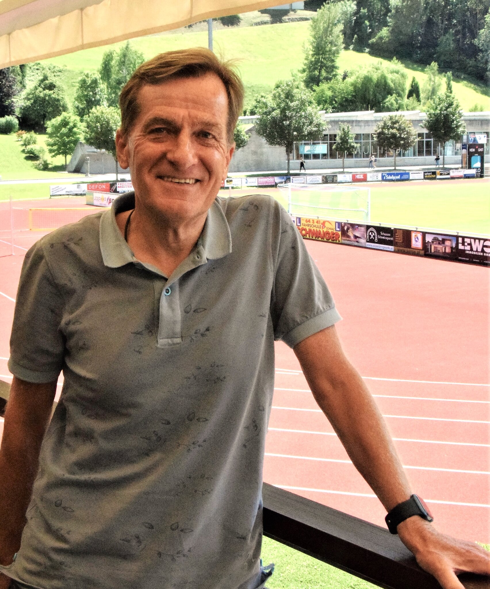 TFV FB Fu ball In Tirol TFV Pr sident Josef Geisler Im 