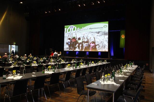 Erst vor einigen Tagen wurden 100 Jahre Alpenverein Weiz mit einem Jubiläumsfest im Kunsthaus gefeiert. | Foto: RegionalMedien Hofmüller