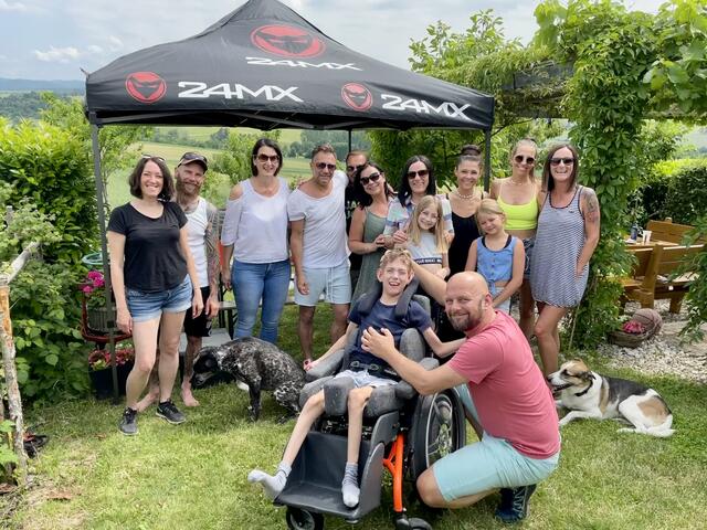 Kleines Abschiedsfest für Freunde auf unserer Hütte Nähe Rohrbacher Kogelberg (Rados Hütt') | Foto: Sabrina Radowan