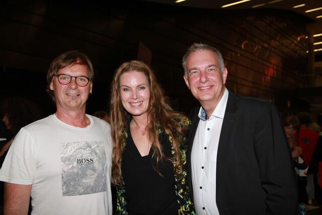 Rebekka Bakken konnte auch Bgm. Erwin Eggenreich und Hausherren Johann König im Kunsthaus begrüßen. | Foto: E. Gabrovec Photography