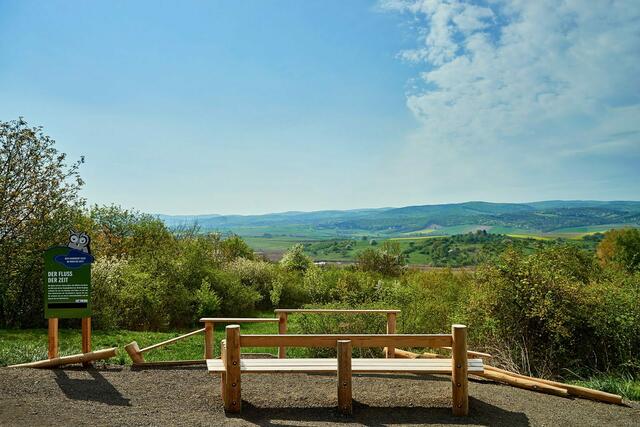 Naturpark RosaliaKogelberg Barrierefreier Eulenweg durch den Bezirk