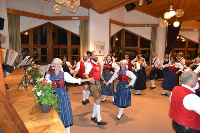 Es herrschte super Stimmung und alle hatten Riesenspaß beim Tanzen. | Foto: Stefanie Plank