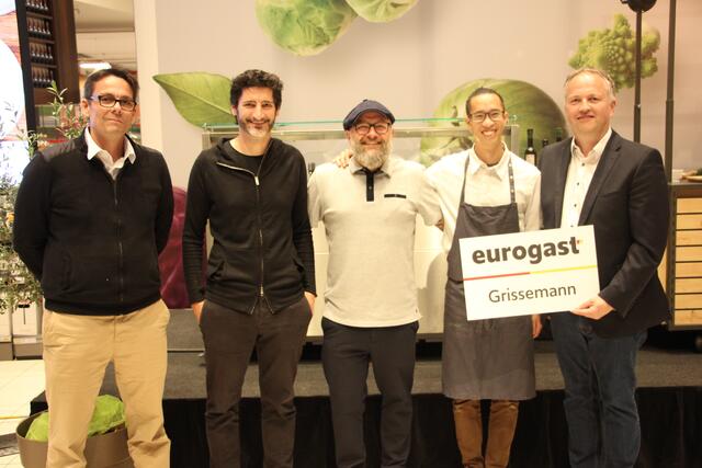 Die Akteure des Trend Event: Sven Grossmann, Paul Ivic, Sommelier TIAN Andre, Sous- Chef TIAN Peter mit GF Thomas Walser (v.l.). | Foto: Daniel Schwarz