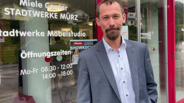 Stadtwerke-Geschäftsführer Reinhard Welser: "Das heutige Kochevent ist sicher ein Highlight in der langen Geschichte der Kochvorführungen bei den Stadtwerken Mürzzuschlag". | Foto: Koidl