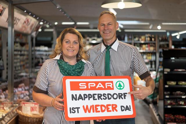 Regina und Christian Lenz | Foto: Spar Nappersdorf