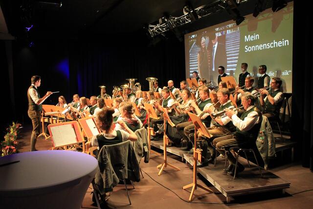 Im Öblarner Haus für alle (ÖHA) wurde dem Musikprofessor Hans Koller ein würdiges Konzert gewidmet. | Foto: KK
