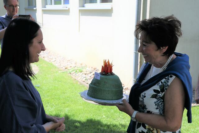 So schaut eine Feuerberg-Torte aus