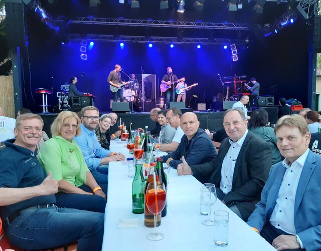 Franz und Andrea Pichler, Bgm. Erich Stubenvoll, Sonja Graf-Reiss, Sibel und Alexander Waberer, Bernhard Reiss, Harald Wohlmuth, Werner Baltram, Bgm. Manfred Meixner.