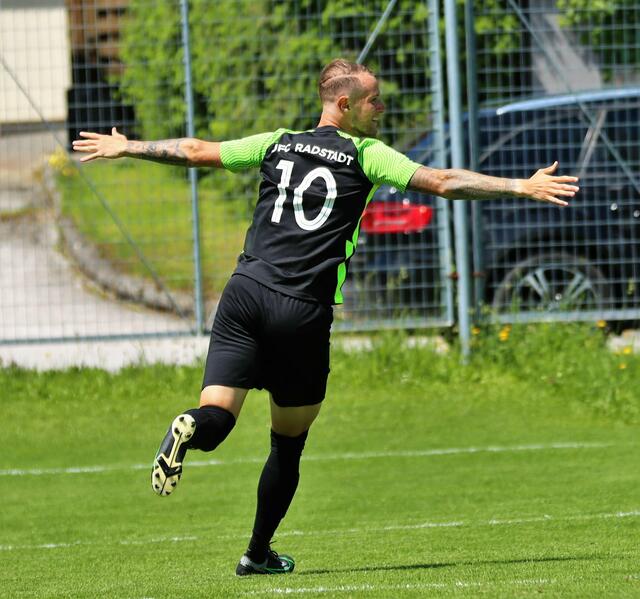Radstadt spielte tollen Fußball. | Foto: Fussball-Impressionen vom Salzburger Unterhaus