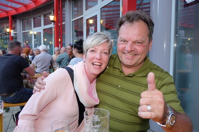 Selbst holländische Besucher gaben dem Spielberger Sommerfest einen "Daumen hoch" und das Prädikat: Besonders wertvoll!