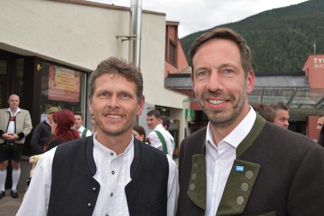 MK-Obmann Karl Penz mit TVB-Obmann Adrian Siller | Foto: Kainz