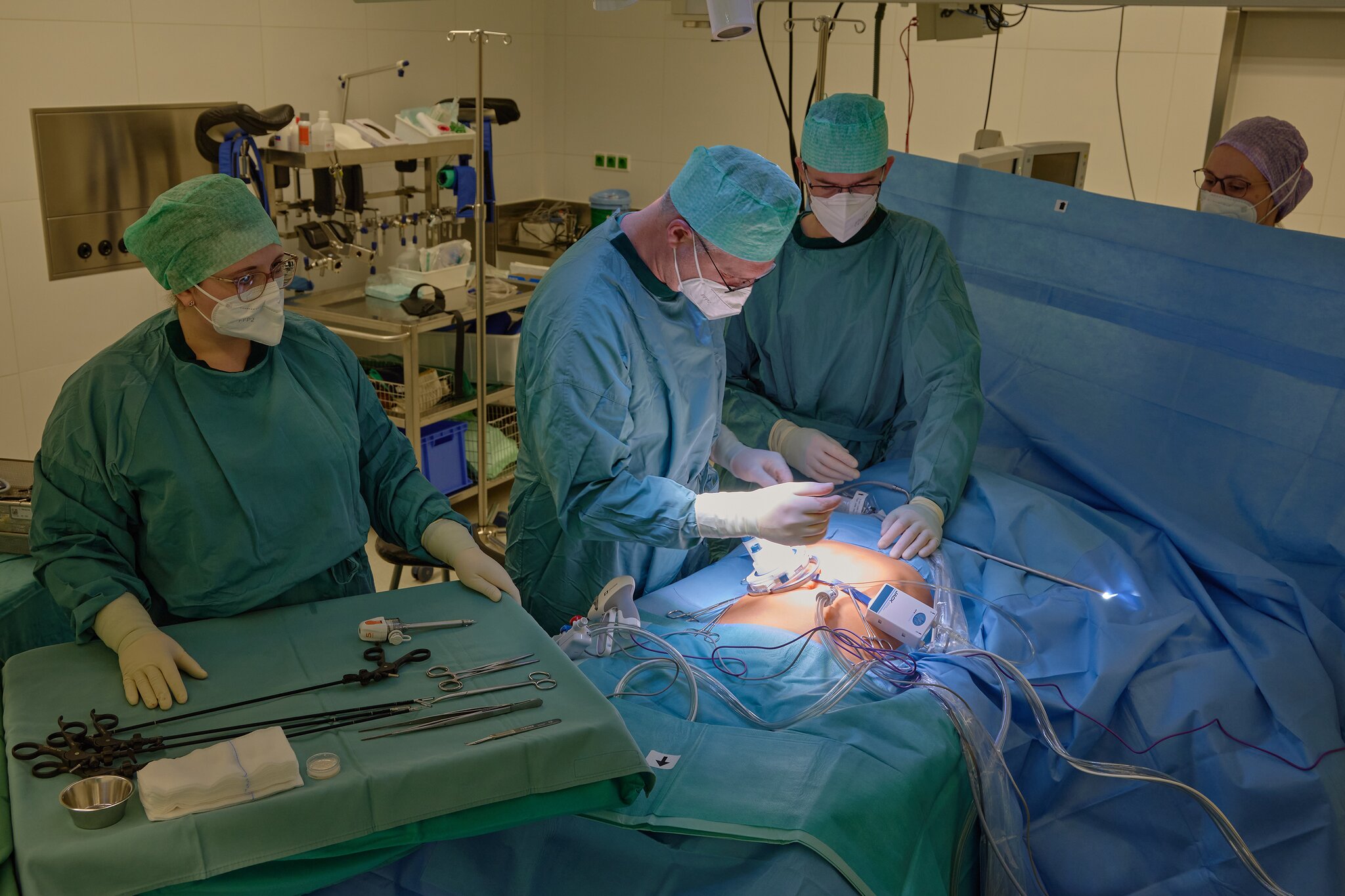 Krankenhaus Ried Mit Leuchtfarbe & Laser Operationen am Darm sicherer Ried