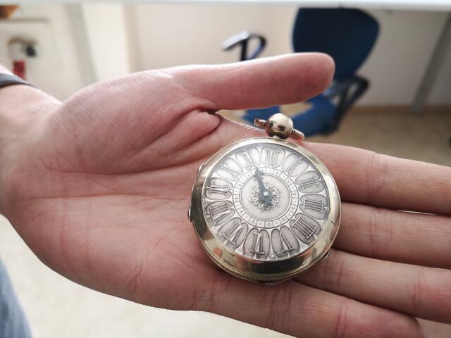 Seltene Uhr aus dem 17. Jahrhundert, und sie läuft noch! | Foto: Daniel Schmidt