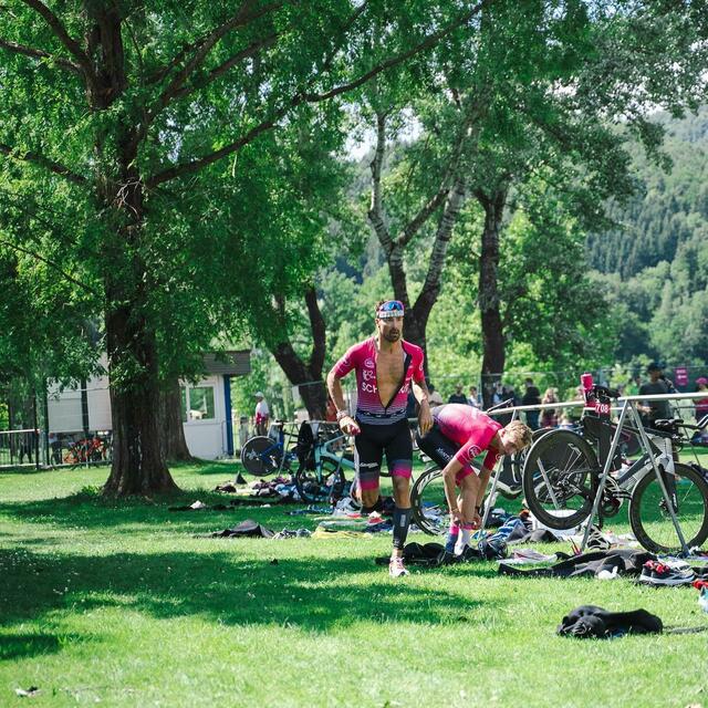Mit vollem Einsatz wurde um den Sieg gekämpft. | Foto: Apfelland Triathlon