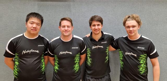 erfolgreiches Team von NFS:
Eric TANG, Jair ZELMANOVICS, Rainer HIRK und Benni BRUNNER