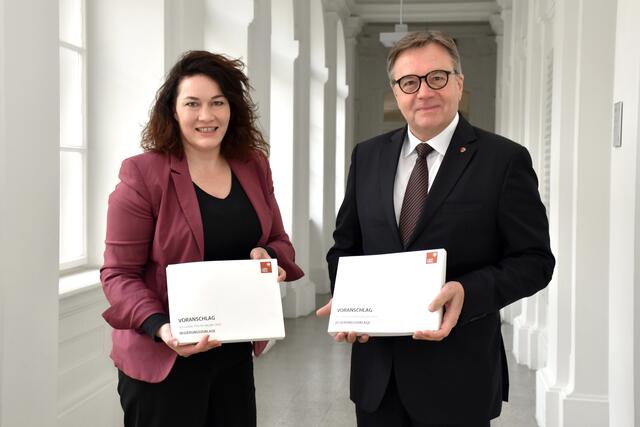Ingrid Felipe und Günther Platter werden kein Budget des Landes mehr präsenteiren. | Foto: Land Tirol